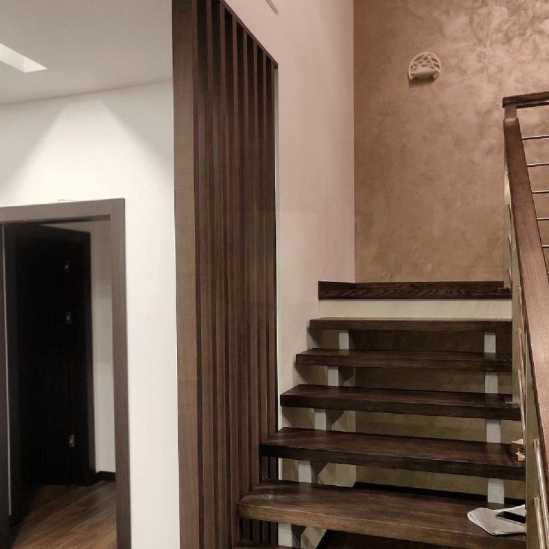 Металлическая лестница с площадкой 180 градусов